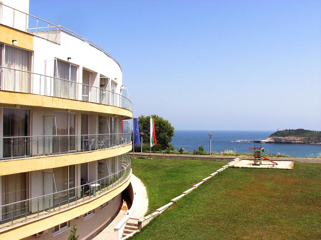 Two-Bedroom Apartment Donika Tsarevo Bagian luar foto